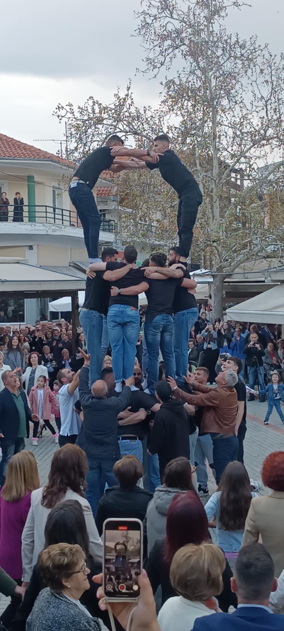 ΤΟ ΕΘΙΜΟ ΤΗΣ ΑΝΔΡΟΜΑΝΑΣ