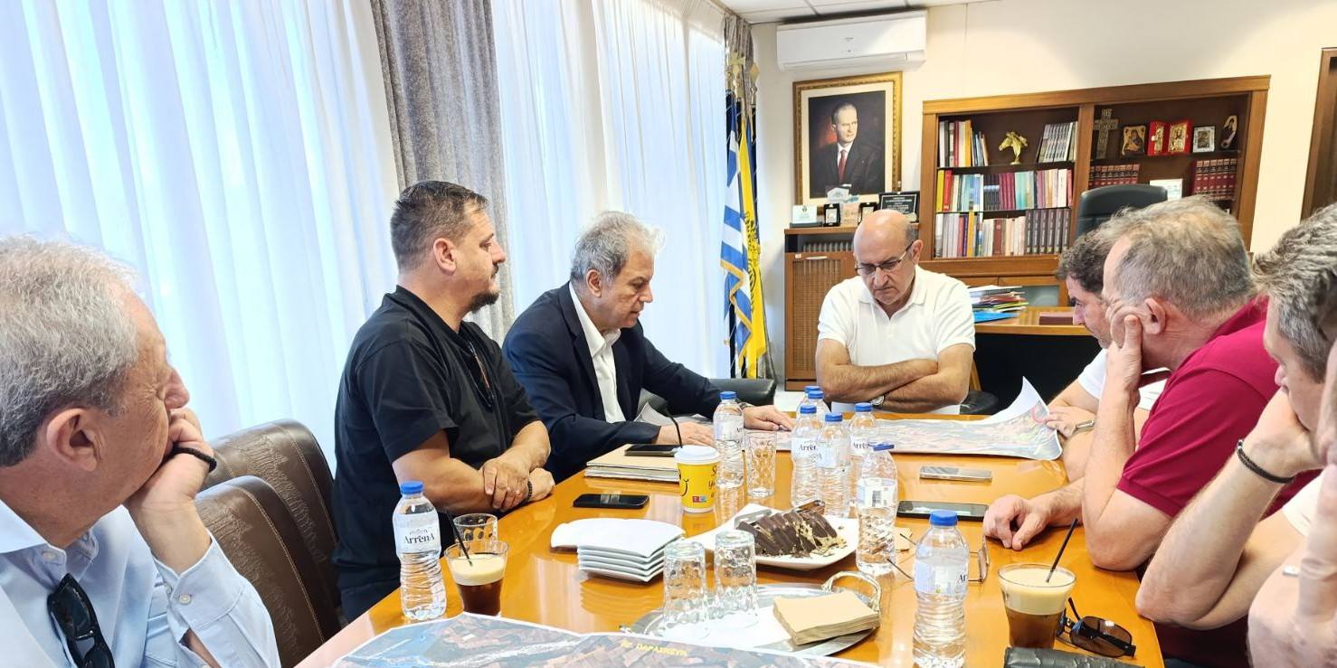 ΣΥΜΜΕΤΟΧΗ ΤΟΥ ΔΗΜΑΡΧΟΥ ΔΕΣΚΑΤΗΣ ΣΕ ΣΥΣΚΕΨΕΙΣ ΚΑΙ ΑΥΤΟΨΙΕΣ ΣΤΗΝ Π.Ε. ΓΡΕΒΕΝΩΝ  